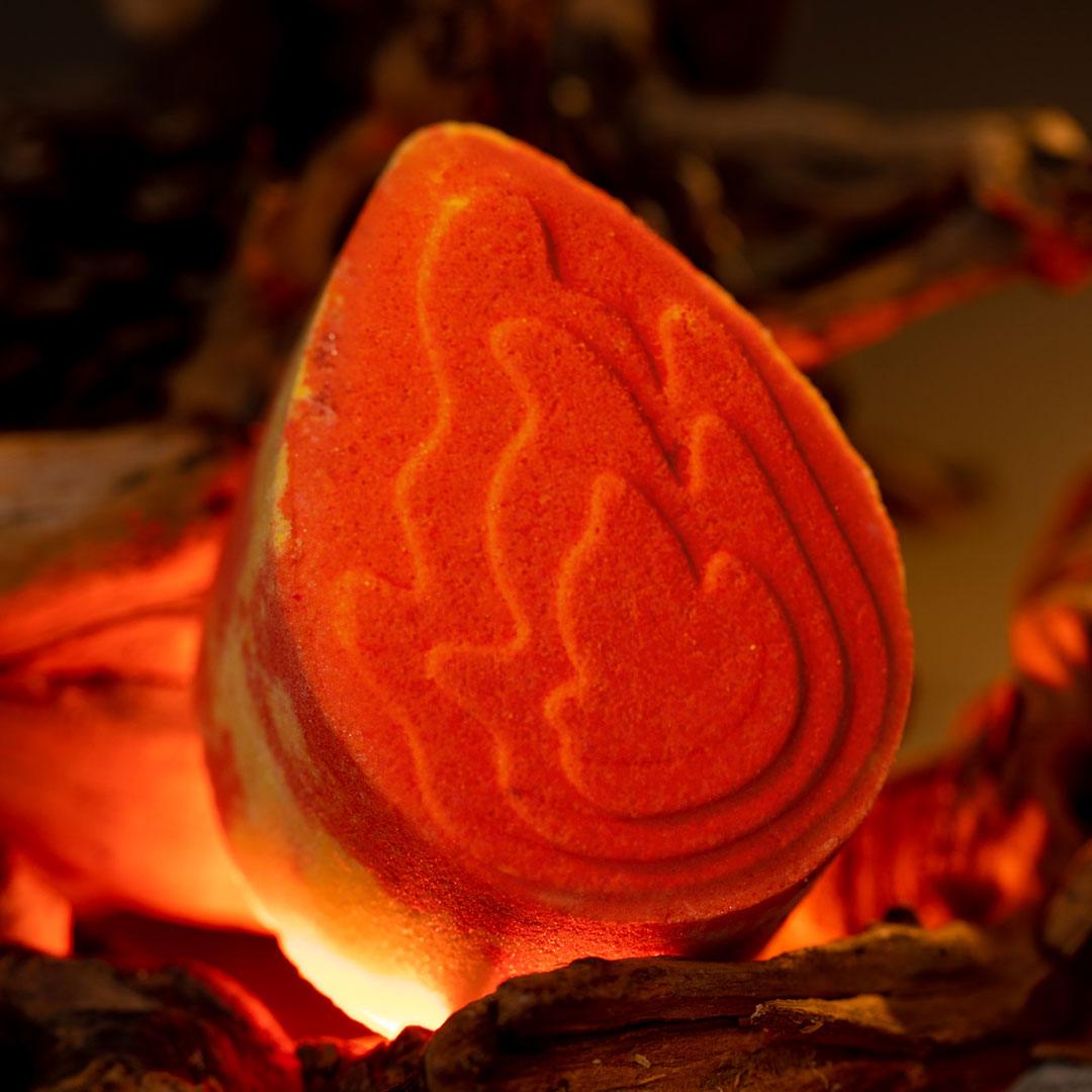 Crackling Campfire - Candle and Bath Bomb Set (Without Jewelry)