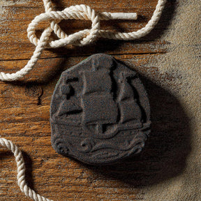 Bonny's Pirate Ship - Bath Bomb